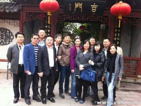 上海財(cái)大EMBA移動(dòng)課堂無(wú)錫靈山感悟佛文化