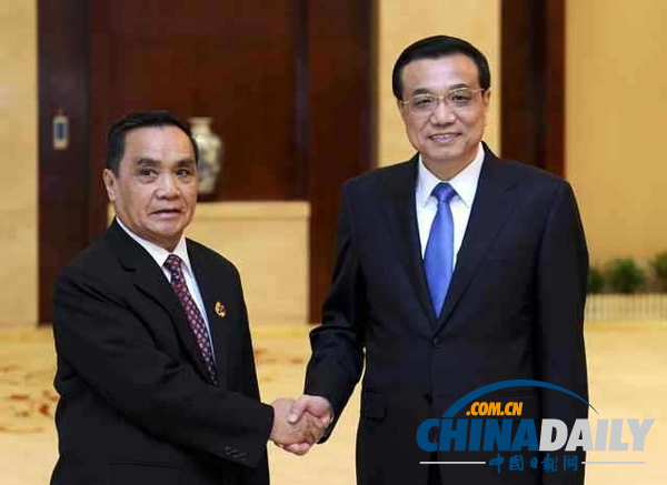 李克強會見東盟國家領(lǐng)導人