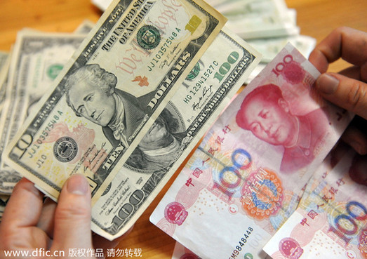 美媒：人民幣持續(xù)走低 美國進(jìn)退兩難