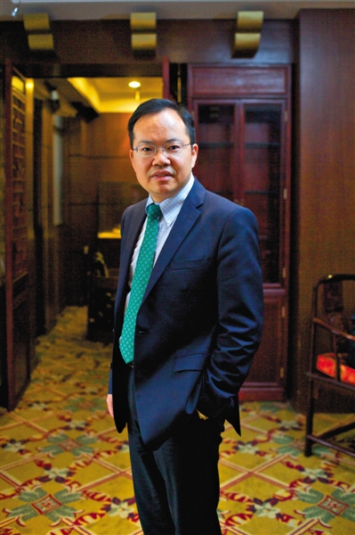 魯政委：人民幣不貶值錯覺應(yīng)打破