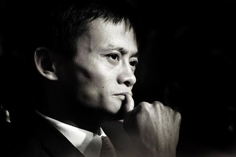 阿里股價(jià)觸及上市以來最低值 馬云財(cái)富縮水48億