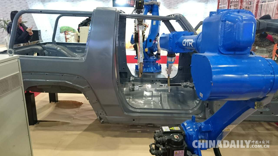 2015世界機(jī)器人大會(huì)參展機(jī)器人精彩圖集