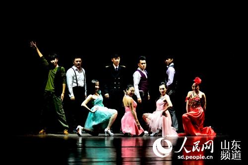 開(kāi)心麻花舞臺(tái)劇圣誕檔登陸泉城 都市減壓爆笑上演
