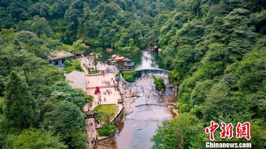 四川天臺山創(chuàng)5A景區(qū)實施改造為螢火蟲讓路