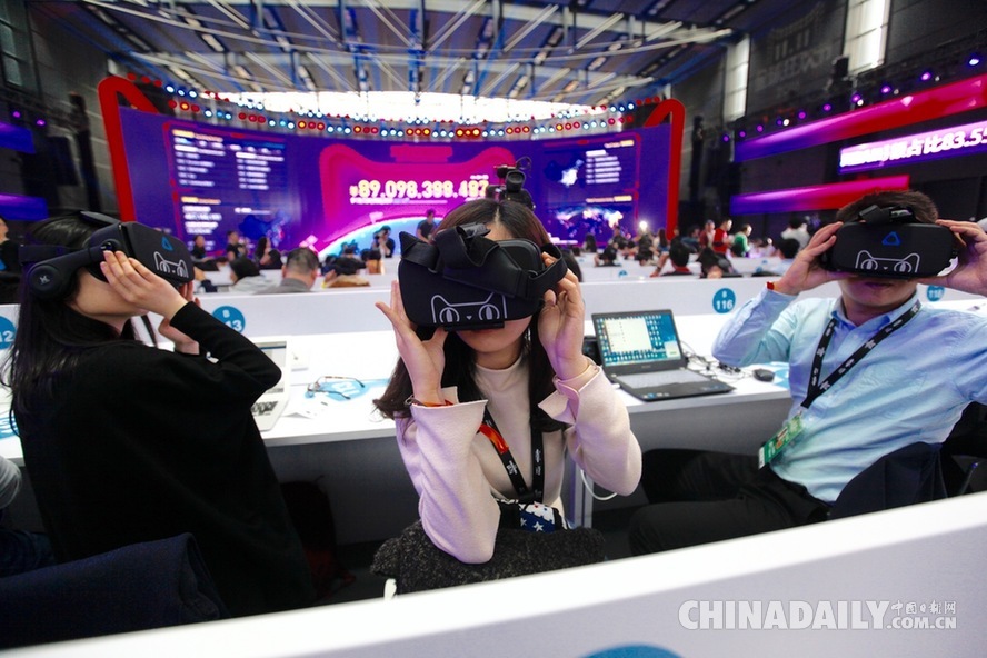 VR海外購已成現(xiàn)實:記者親歷全球首個VR購物商場