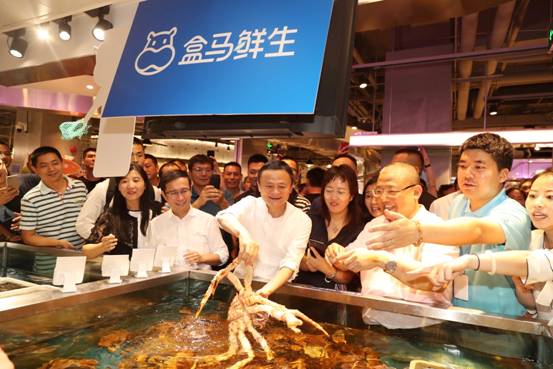 外媒：阿里巴巴引領(lǐng)新零售變革，亞馬遜該如何追趕？