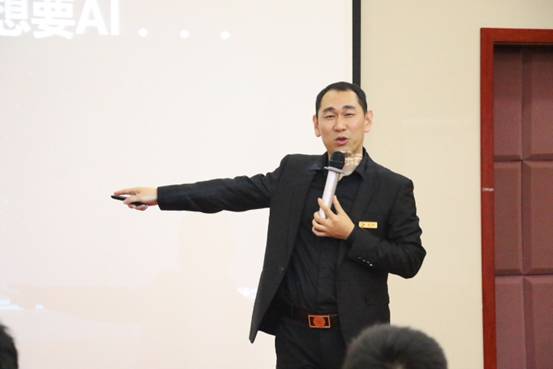 新零售發(fā)力，云智硬件智能售貨機(jī)如何應(yīng)勢而發(fā)？