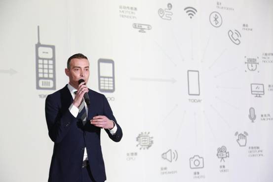 布局智慧城市建設 智屏科技發(fā)布MEDIASKIN智屏