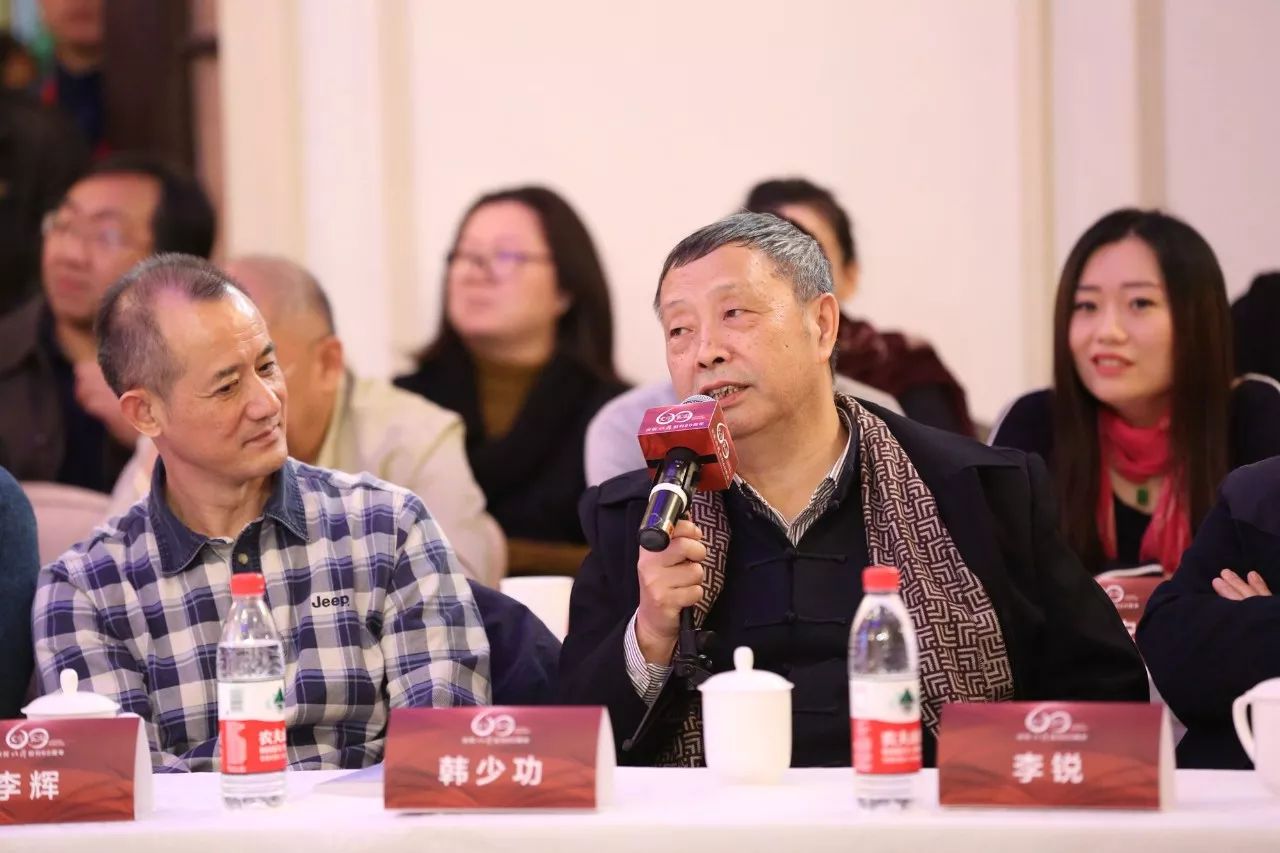 文學(xué)家園：大咖舉杯古井貢，共慶《收獲》60年！