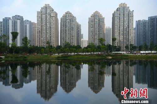 房子最耀眼 二線城市：搶人才還是找“接盤俠”？