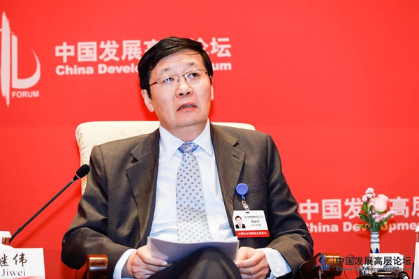 樓繼偉談中美貿(mào)易戰(zhàn)：貿(mào)易戰(zhàn)對雙方都是“傷敵一千，自損八百”