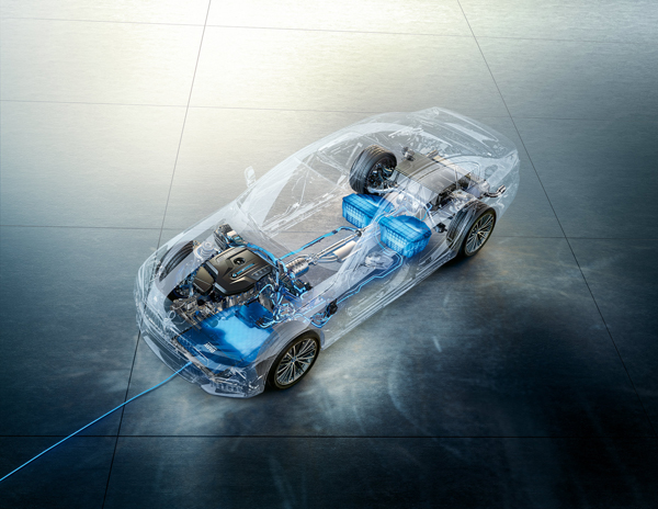 汽車也可以無線充電 寶馬集團(tuán)推出世界首創(chuàng)BMW無線充電